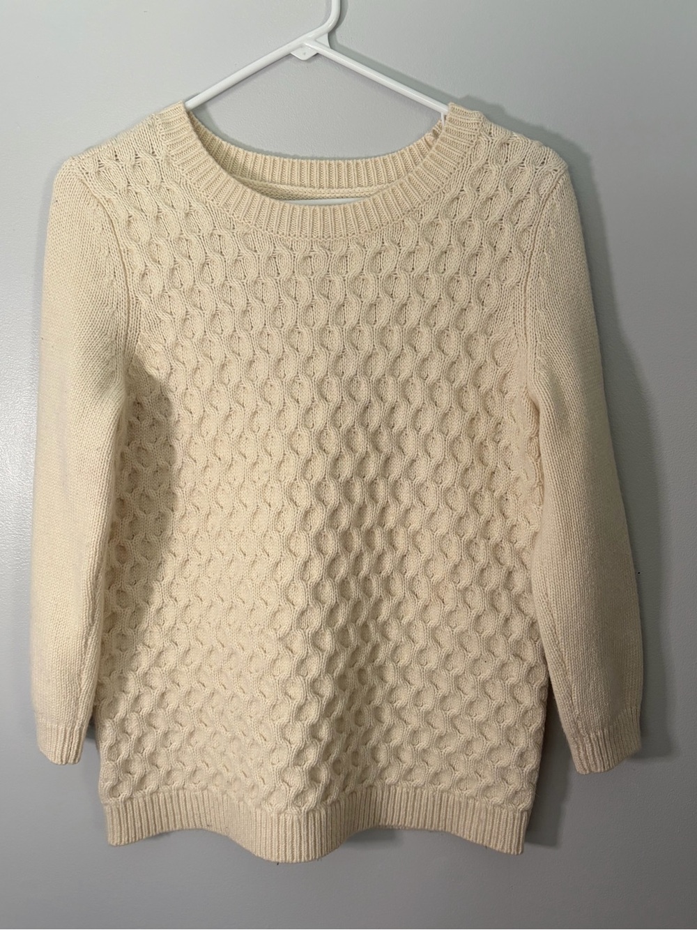 WOOL, COTTON, ANGORA blend women’s LOFT Cream Cable Crewneck Sweater